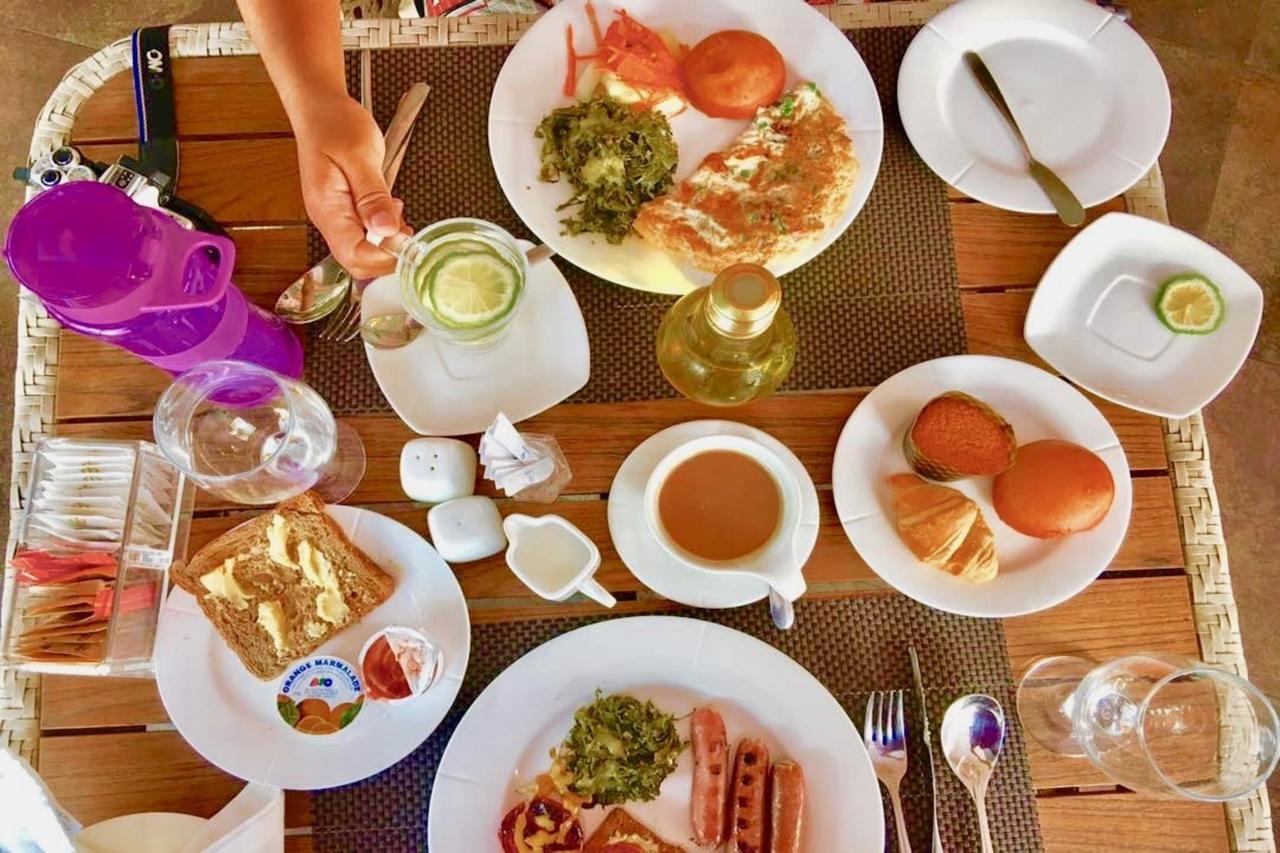 The Concord Hotel & Suites Nairobi Eksteriør bilde A typical breakfast at the hotel
